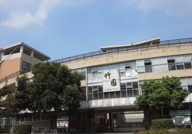 这3所大学在四川实力雄厚，尤其是最后一所大学，考上就不愁就业